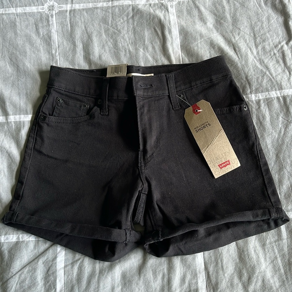 Levi’s shorts